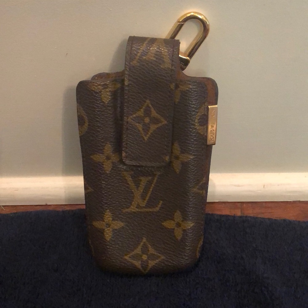 Louis Vuitton cellphone case